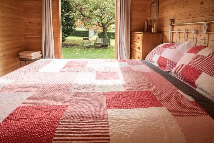 Tui Ridge Eco Chalet Aongatete
